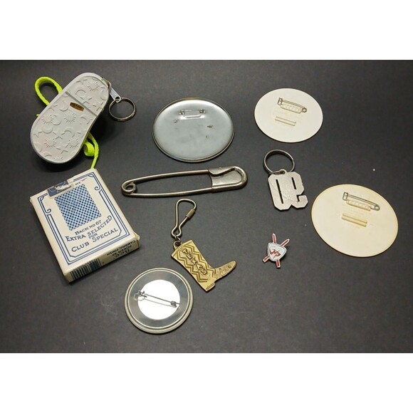 Vtg Lot Tigers Button Pins Ski NCA Cheer Big Safety Pin 90 & TX Keychain Cards - Picture 14 of 14
